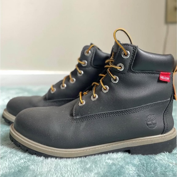 Timberland Girl’s Heritage 6” Premium Waterproof Boots | US 7 - Picture 3 of 7